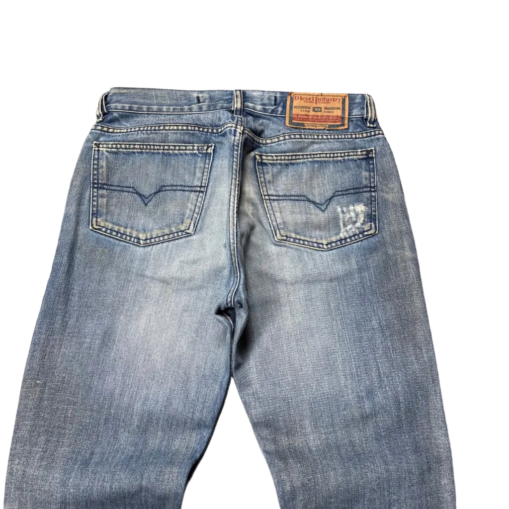 Diesel Straight Jeans (33)