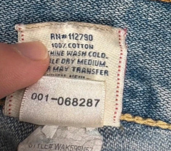 True Religion Flared Jeans (32)